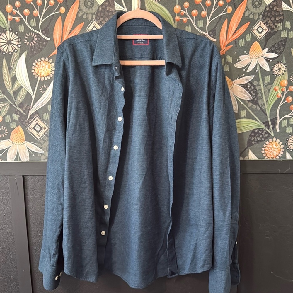 UNTUCKit Men's Casual Button Down Shirt - Dark Blue